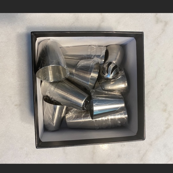 Artisan Russian Piping Tips & Flower Nail BUNDLE - Picture 3 of 4